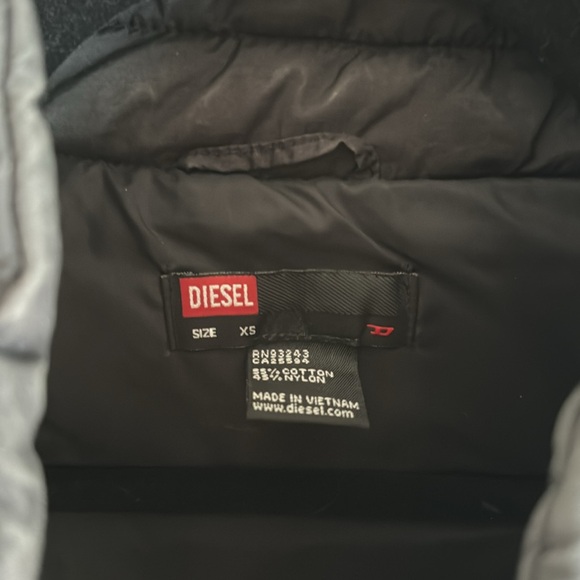 VINTAGE DIESEL PUFFER VEST RARE AND AWESOME XS - Picture 2 of 3